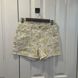Judy Blue flowery beige jean shorts
